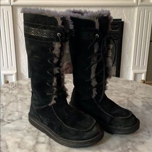 UGG Tularosa tall lace up sheepskin lined boot WN7